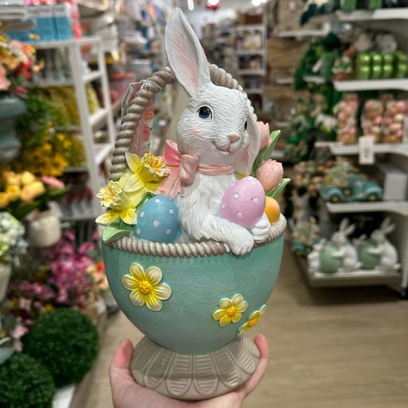 Easter Bunny in Daisy Egg Basket - Picture 7 of 8